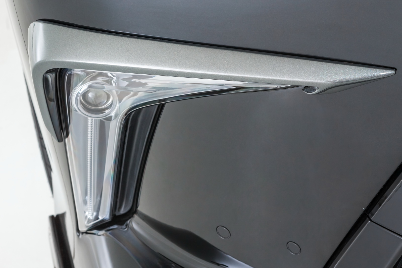 16-05-02-gallery-lexus-lx-larte-12 16-05-02-gallery-lexus-lx-larte-12